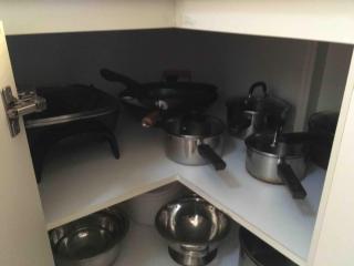 Happy on Hawkins - Kalgoorlie - 6