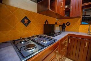 Mountvilla Exquisite 4-Bedroom Luxury Retreat with Infinity Pool - 7