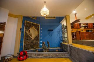 Mountvilla Exquisite 4-Bedroom Luxury Retreat with Infinity Pool - 3