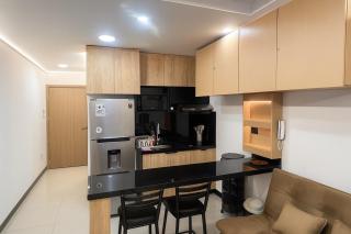 Stylish Studio with Pool and Amazing Views - 7