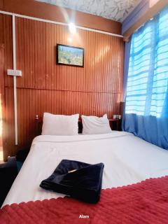 Hotel Falcon View - 8