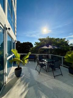Coronado Beach Unique Balcony Apartment - Playa Coronado - 3