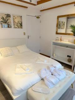 The Garden Gate Cabin - 3