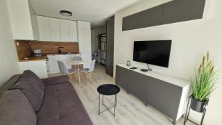 SkyFlat Bratislava-New Apartment near Airport Free Parking - 0