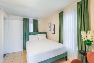 2 Homes In Houston Heights 65 Rooms Sleeps 16 - 8