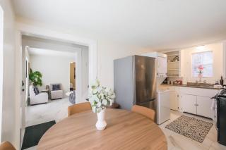 2 Homes In Houston Heights 65 Rooms Sleeps 16 - 3