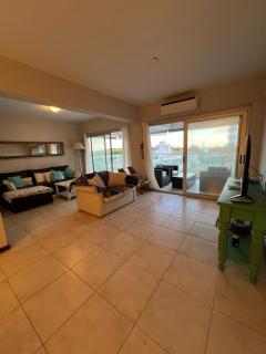 Semipiso de Categoria con Vista al Mar - 9