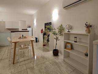 Casuccia Theatre Apartment by Doors Valletta - 8