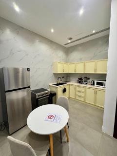 2 bed rooms flat with balcony - 2