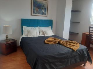 Acevedo Inn Cerca a la embajada Americana , Corferias, G 12, U Nacional, Movistar Arena , Claro Eventos, a 30 minutos del Aeropuerto, Cerca al Can y a la Clinica Meredy contacto trescientosdoscautroseistrescerosieteochoseis - 3