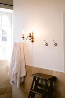 Château Studio with Chapel and Water Views - 9