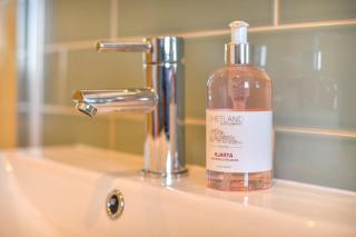 Hillside Park Studio - 7