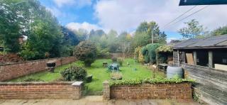 Andover Bungalow - 2