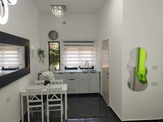 פנינה בבקעה - 0