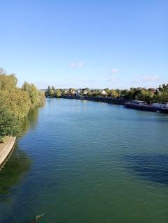 Chambre simple à 20 minutes de Paris - 1