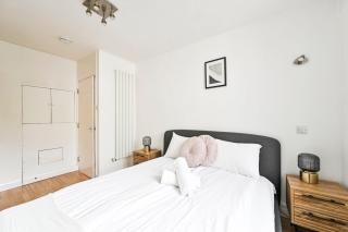 Modern 5-Bedroom Duplex Flat near Regents Park and Great Portland St - 3