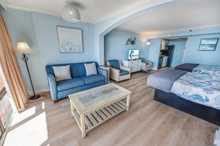 Newly Added Direct Oceanfront Caravelle-Pools! - 4