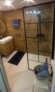 Modern Studio in Castle Harbour - 6