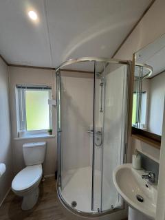 Trian Lodge Olive - 9