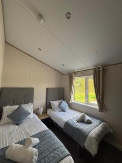 Trian Lodge Olive - 8