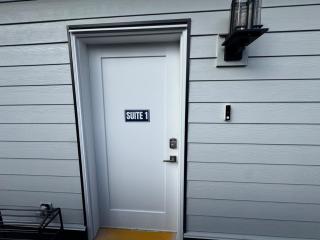 Ricky's Apartment - 6