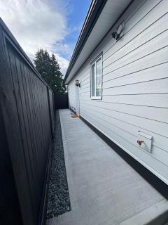 Ricky's Apartment - 8