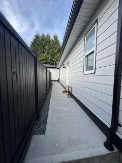 Ricky's Apartment - 9