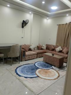 Royal Palace Studio 1 - 3