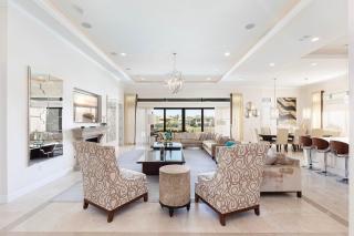 Sun-Filled 7 Bdrm Haven with Sports Themed Game Room at Reunion - 2