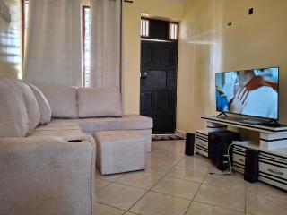 Indian ocean apartments you get the master bedroom with the private bathroom and the host sleeps in the other bedroom you share kitchen anc living room - 8