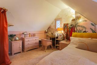 Artists Hideaway - 5