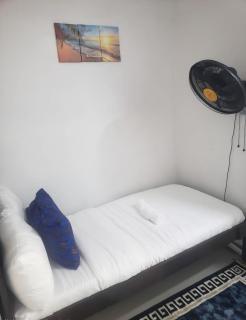 Fantastic Private Room in Oniru Estate - 9