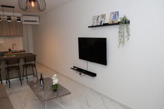 ELIA Elegant Central Suite Larnaca - 7