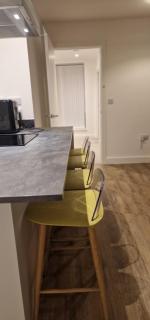 Stylish 2 Floor Penthouse Netflix & Wi-Fi - 5