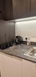 Stylish 2 Floor Penthouse Netflix & Wi-Fi - 4