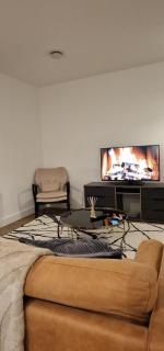 Stylish 2 Floor Penthouse Netflix & Wi-Fi - 1