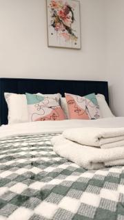 Azure Studio by Dove - 0