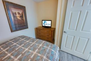 New 2BR at Horizon at 77th with Views,Nice Pools! - 4