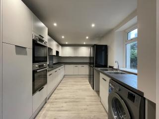 Newly Renovated House in Aberystwyth Town Centre - 3