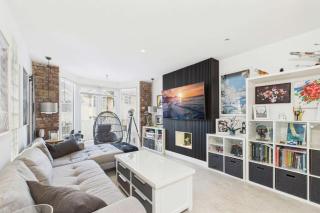 Modern 3 Bedroom Family Home in Torquay - Sleeps 6 - 7