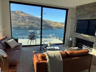 Brand New Queenstown Escape Luxury 3Bed Home - Frankton - 0