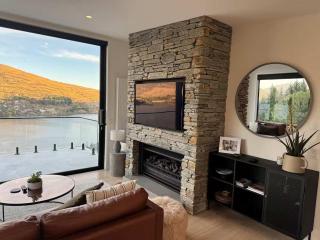 Brand New Queenstown Escape Luxury 3Bed Home - 5