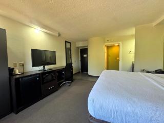 Travelodge by Wyndham Flowood - 2