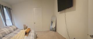 Private Cozy Rooms and Bathroom in Home near Seaworld Riverwalk and AFB - 8