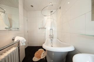 Amazing 2BDR house close to the city August deals - 6