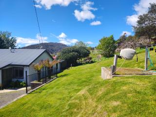 Avalon Blue @ Derby - *Blue Derby Endorsed* - 8