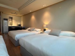 Urban Studio Hongdae - 2