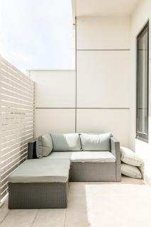 Seaside Luxury - 5 Minutes to Beach - Free Parking - 5