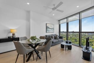 Modern City Escape with Pool Access and Views - 0