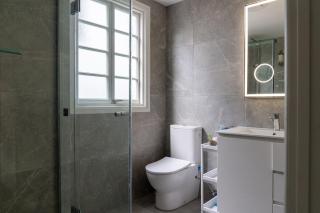 Recently renovated private suite - 4